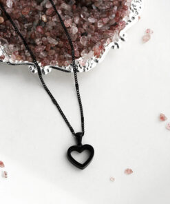Collier cœur noir Stolen Heart – Style chic-rebelle Québec